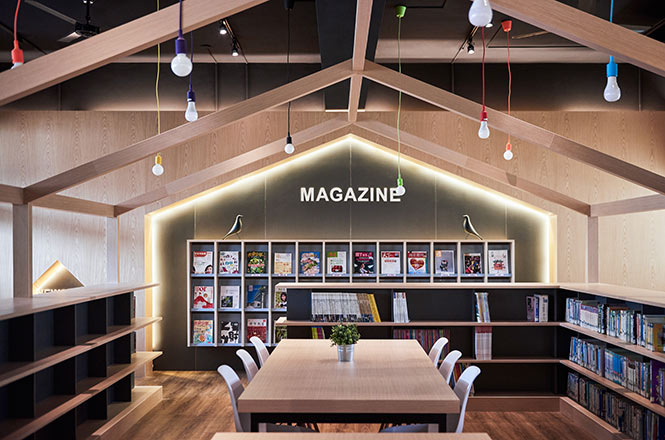 立新國中圖書室